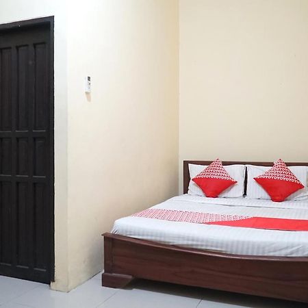 OYO 1034 Pondok Mulia Guest House Syariah Balikpapan  Bagian luar foto