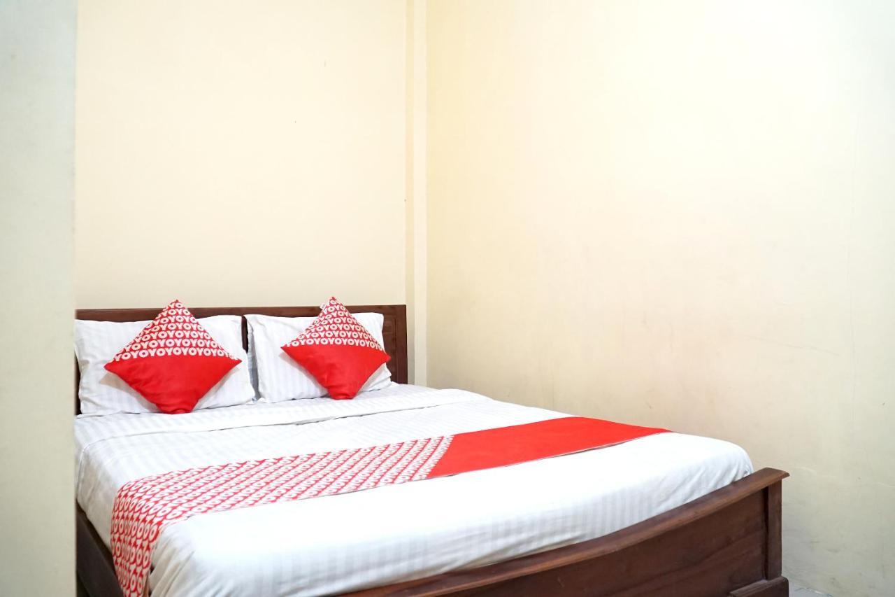 OYO 1034 Pondok Mulia Guest House Syariah Balikpapan  Bagian luar foto