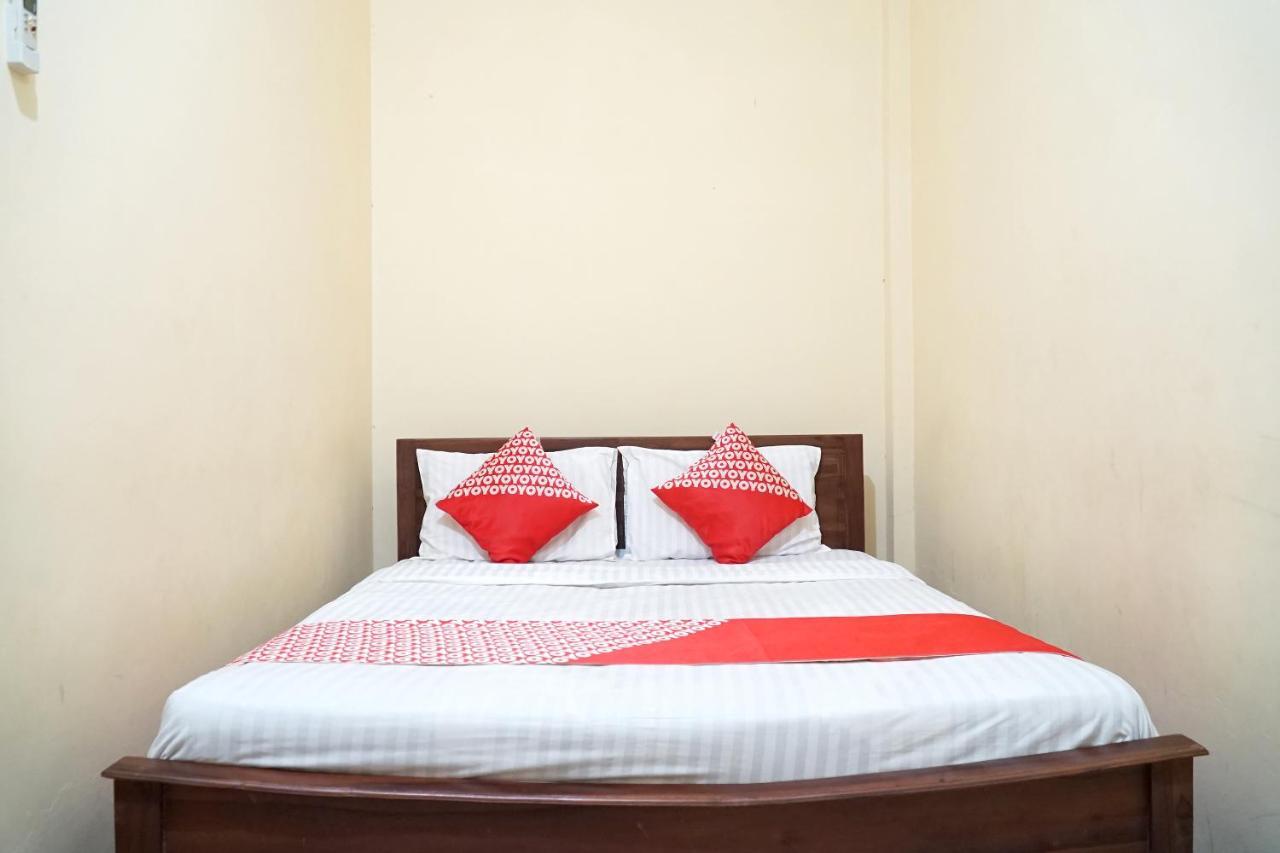 OYO 1034 Pondok Mulia Guest House Syariah Balikpapan  Bagian luar foto