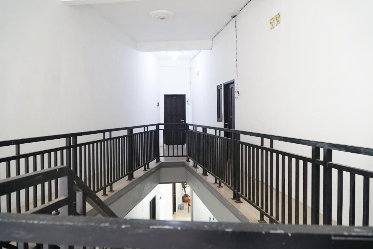 OYO 1034 Pondok Mulia Guest House Syariah Balikpapan  Bagian luar foto