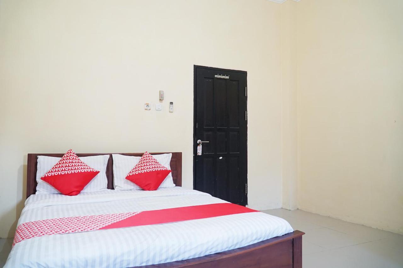 OYO 1034 Pondok Mulia Guest House Syariah Balikpapan  Bagian luar foto