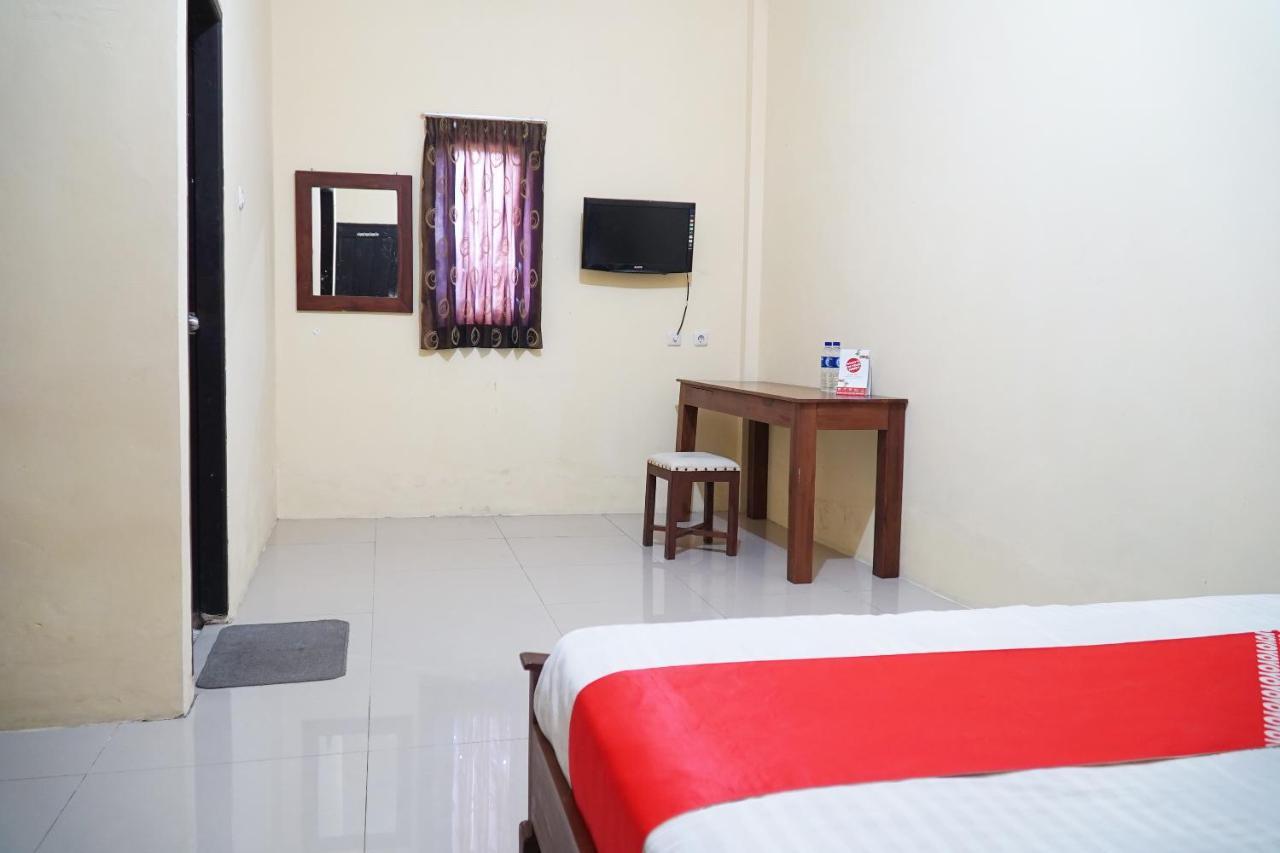 OYO 1034 Pondok Mulia Guest House Syariah Balikpapan  Bagian luar foto
