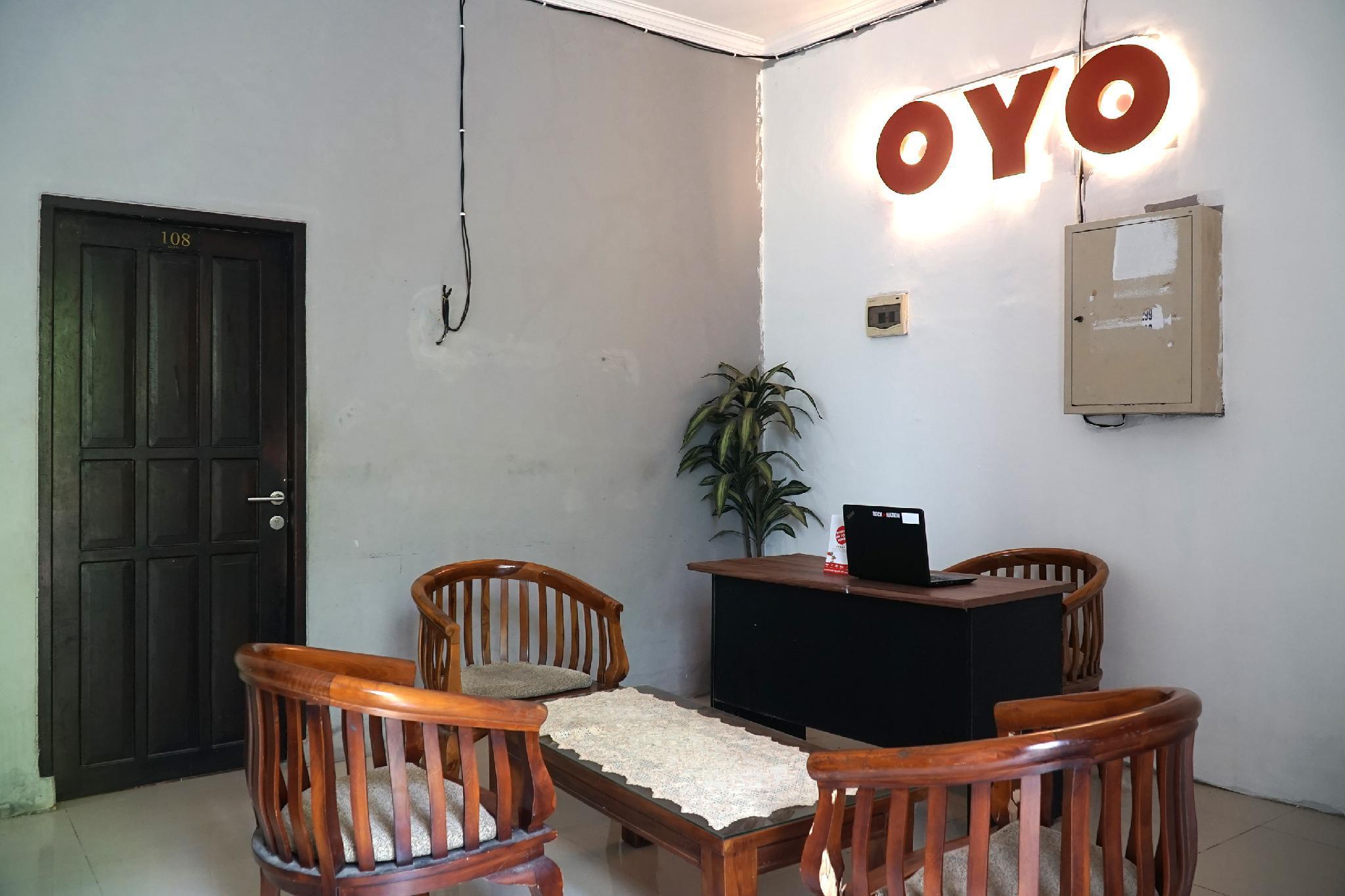 OYO 1034 Pondok Mulia Guest House Syariah Balikpapan  Bagian luar foto
