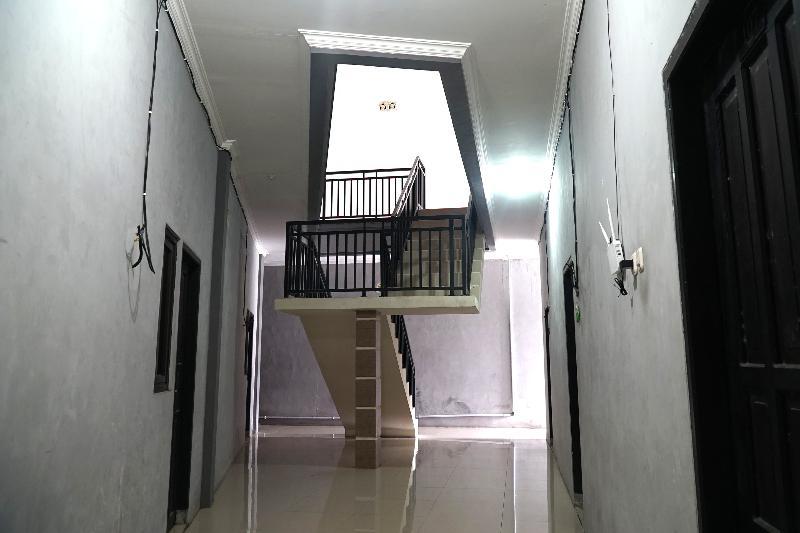 OYO 1034 Pondok Mulia Guest House Syariah Balikpapan  Bagian luar foto