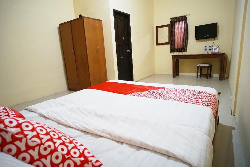 OYO 1034 Pondok Mulia Guest House Syariah Balikpapan  Bagian luar foto
