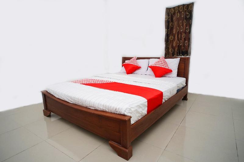 OYO 1034 Pondok Mulia Guest House Syariah Balikpapan  Bagian luar foto